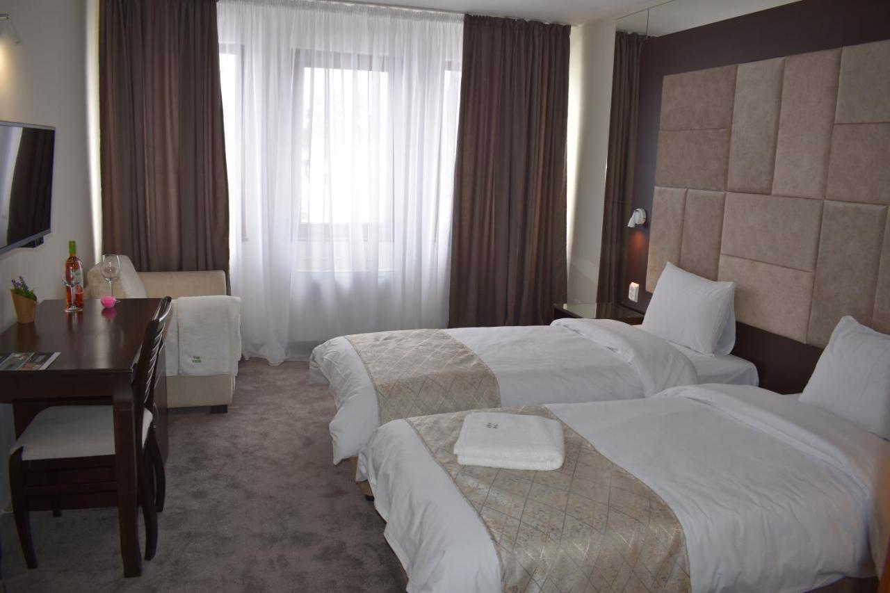 Family Hotel The View & Spa Tsigov Chark Exteriör bild