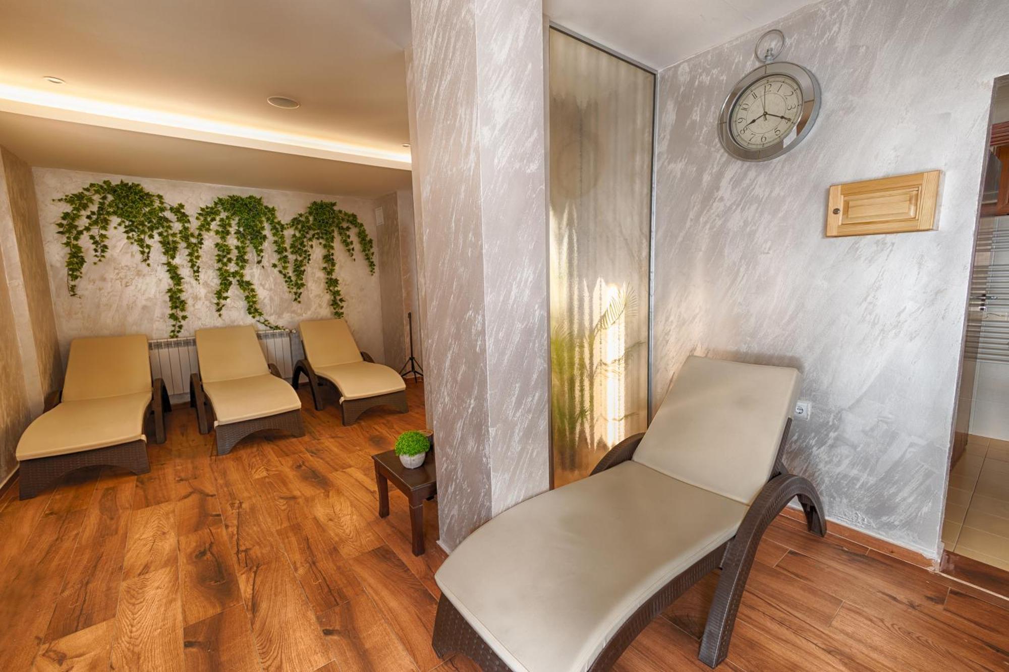Family Hotel The View & Spa Tsigov Chark Exteriör bild